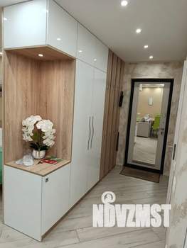 Студия квартира, посуточно, 37м2, 1/4 этаж