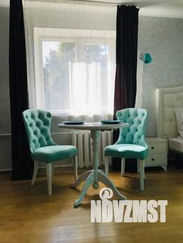 1-к квартира, посуточно, 38м2, 2/5 этаж