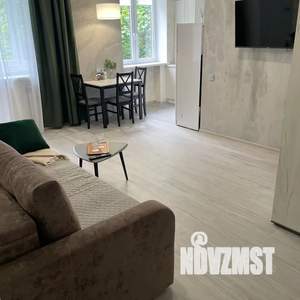 2-к квартира, посуточно, 44м2, 3/3 этаж