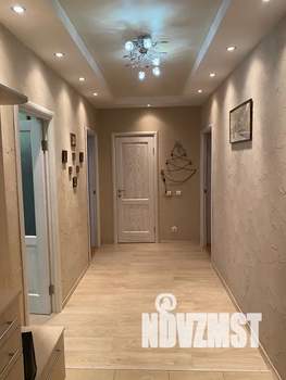 3-к квартира, посуточно, 106м2, 1/10 этаж