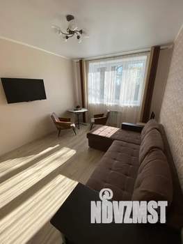 1-к квартира, посуточно, 42м2, 2/8 этаж