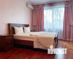 1-к квартира, посуточно, 150м2, 1/1 этаж