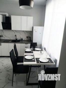 Студия квартира, посуточно, 45м2, 3/3 этаж