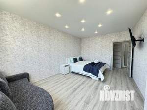 1-к квартира, посуточно, 42м2, 1/1 этаж