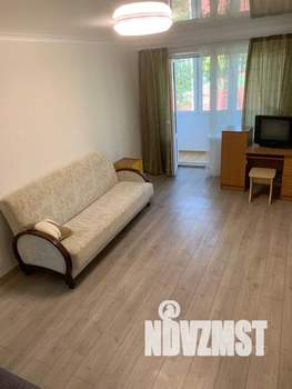 1-к квартира, посуточно, 37м2, 2/5 этаж