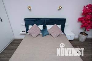 1-к квартира, посуточно, 39м2, 1/18 этаж