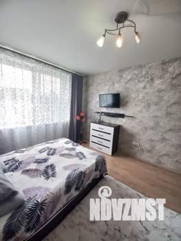 1-к квартира, посуточно, 32м2, 4/8 этаж