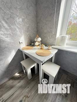 2-к квартира, посуточно, 42м2, 2/5 этаж