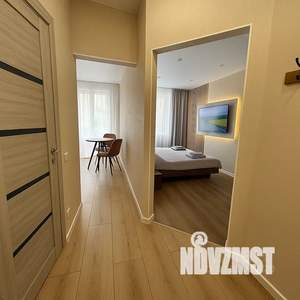 1-к квартира, посуточно, 36м2, 2/9 этаж