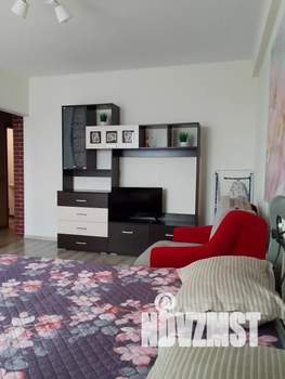 1-к квартира, посуточно, 33м2, 6/9 этаж