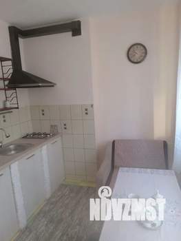 1-к квартира, посуточно, 32м2, 1/3 этаж
