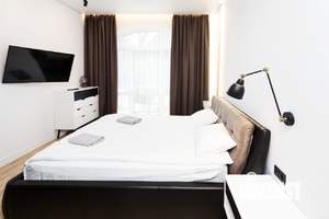 1-к квартира, посуточно, 68м2, 1/6 этаж