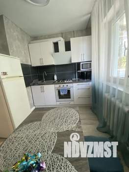 1-к квартира, посуточно, 38м2, 3/5 этаж