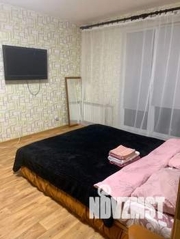 1-к квартира, посуточно, 37м2, 4/8 этаж