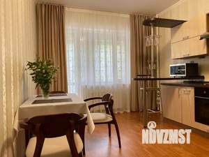 1-к квартира, посуточно, 56м2, 2/7 этаж