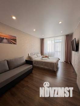 1-к квартира, посуточно, 40м2, 1/9 этаж