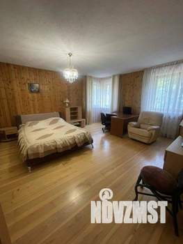 3-к квартира, посуточно, 150м2, 1/1 этаж