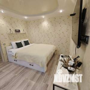 2-к квартира, посуточно, 44м2, 1/1 этаж