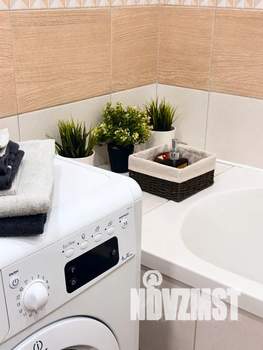 1-к квартира, посуточно, 38м2, 4/10 этаж
