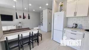 Студия квартира, посуточно, 40м2, 10/10 этаж