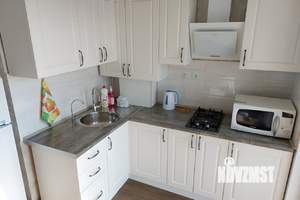 1-к квартира, посуточно, 40м2, 9/9 этаж