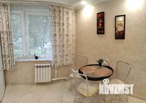 1-к квартира, посуточно, 40м2, 1/10 этаж