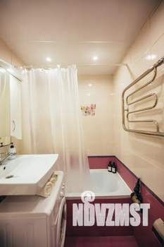 1-к квартира, посуточно, 35м2, 5/5 этаж