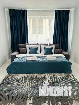 2-к квартира, посуточно, 65м2, 1/1 этаж