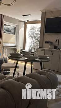 1-к квартира, посуточно, 65м2, 1/5 этаж