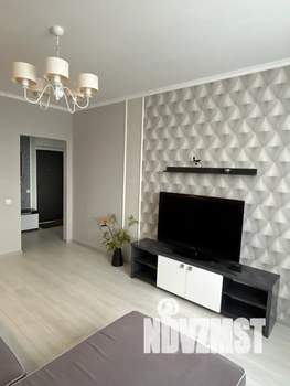 2-к квартира, посуточно, 65м2, 3/8 этаж