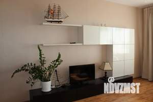 1-к квартира, посуточно, 40м2, 8/10 этаж