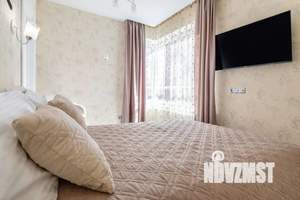 1-к квартира, посуточно, 43м2, 4/10 этаж