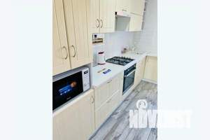 2-к квартира, посуточно, 40м2, 4/4 этаж