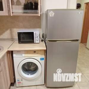 1-к квартира, посуточно, 42м2, 2/9 этаж
