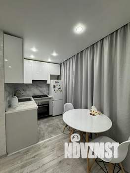 2-к квартира, посуточно, 50м2, 5/5 этаж