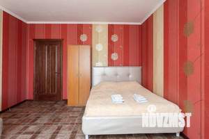 1-к квартира, посуточно, 43м2, 1/1 этаж