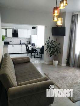 Студия квартира, посуточно, 45м2, 3/3 этаж