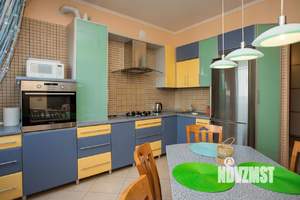 2-к квартира, посуточно, 98м2, 1/1 этаж