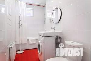 1-к квартира, посуточно, 42м2, 7/10 этаж