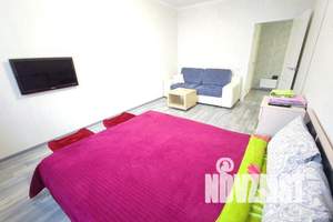 1-к квартира, посуточно, 42м2, 6/9 этаж