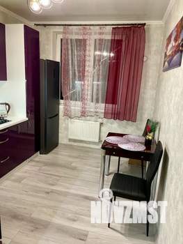 1-к квартира, посуточно, 37м2, 3/3 этаж