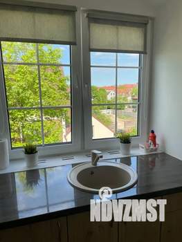 Студия квартира, посуточно, 75м2, 3/3 этаж