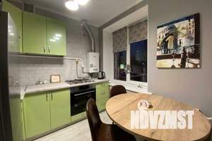1-к квартира, посуточно, 33м2, 2/4 этаж