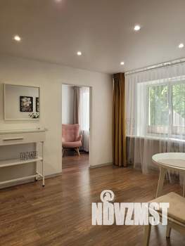 2-к квартира, посуточно, 45м2, 1/4 этаж