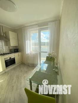1-к квартира, посуточно, 40м2, 9/9 этаж