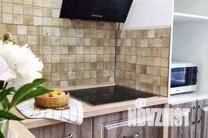 1-к квартира, посуточно, 35м2, 2/13 этаж