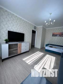 1-к квартира, посуточно, 34м2, 3/9 этаж