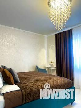 1-к квартира, посуточно, 42м2, 8/10 этаж