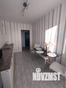 1-к квартира, посуточно, 42м2, 8/9 этаж