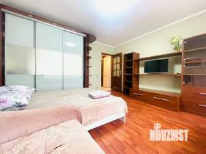 1-к квартира, посуточно, 33м2, 1/1 этаж